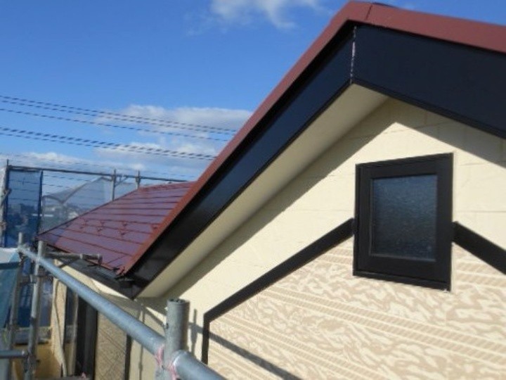 「サーモアイで屋根塗装＋ナノコンポジットWで外壁塗装」を行い美観回復と遮熱性向上
