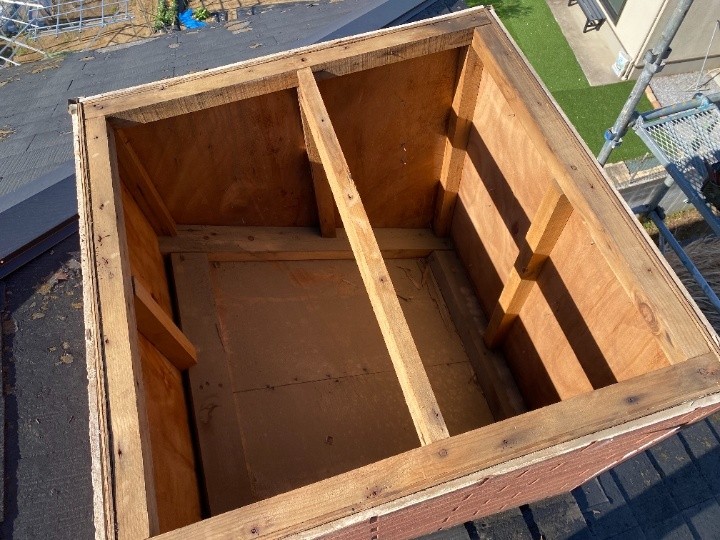 天板撤去と内部枠組みの確認