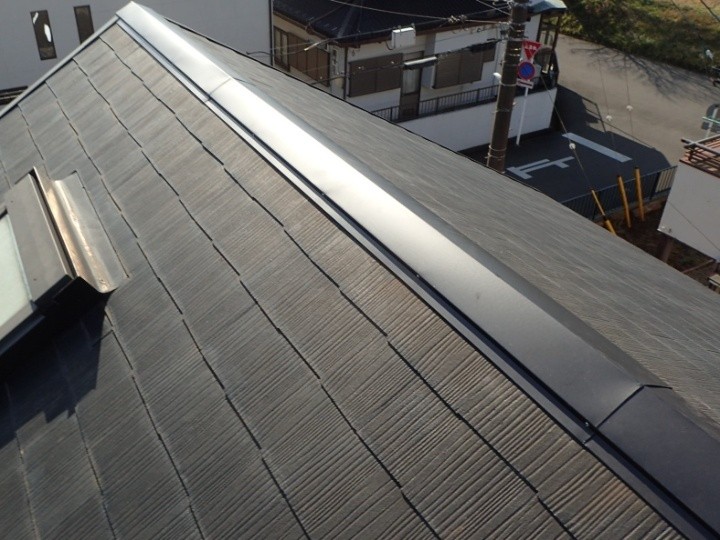 強風被害で飛散した棟板金を新しく交換工事して1日で復旧