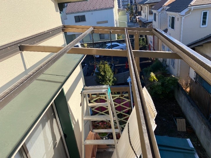 既存波板の撤去と下準備