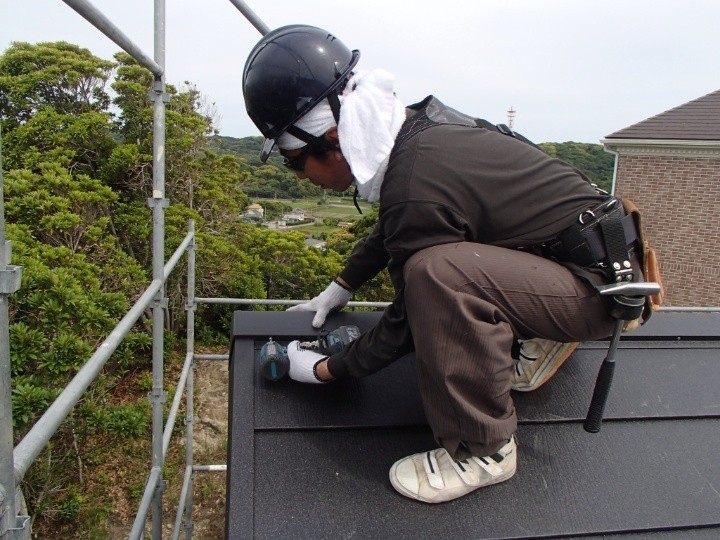棟板金の取り付け