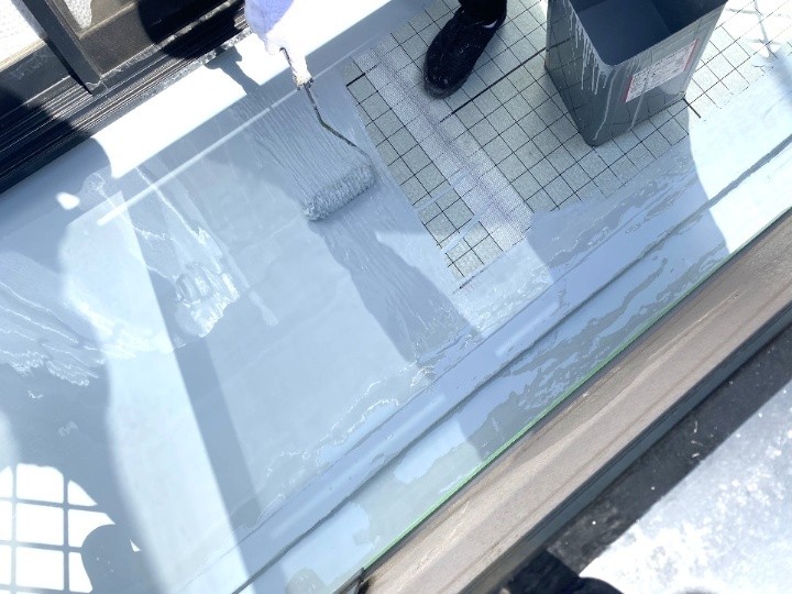 DSカラーゼロによるウレタン防水（1層目の塗布）