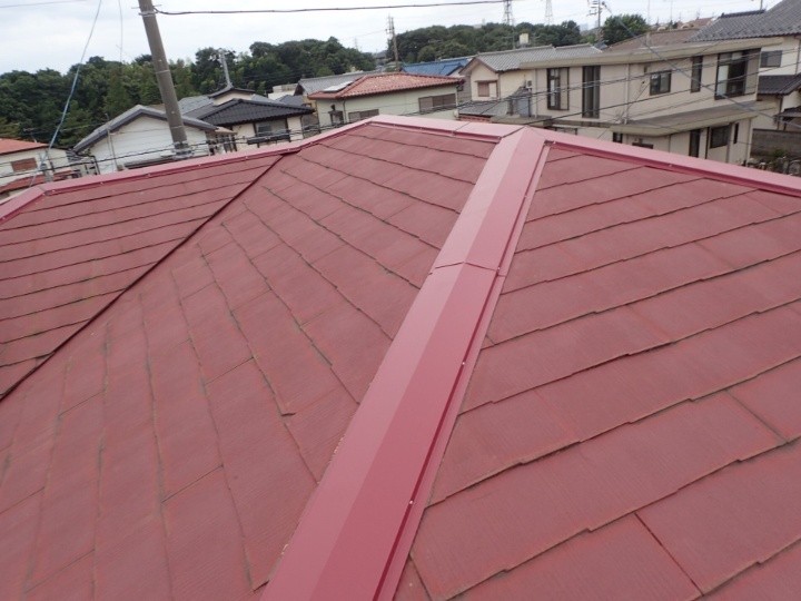 棟板金交換工事したお住まいの屋根