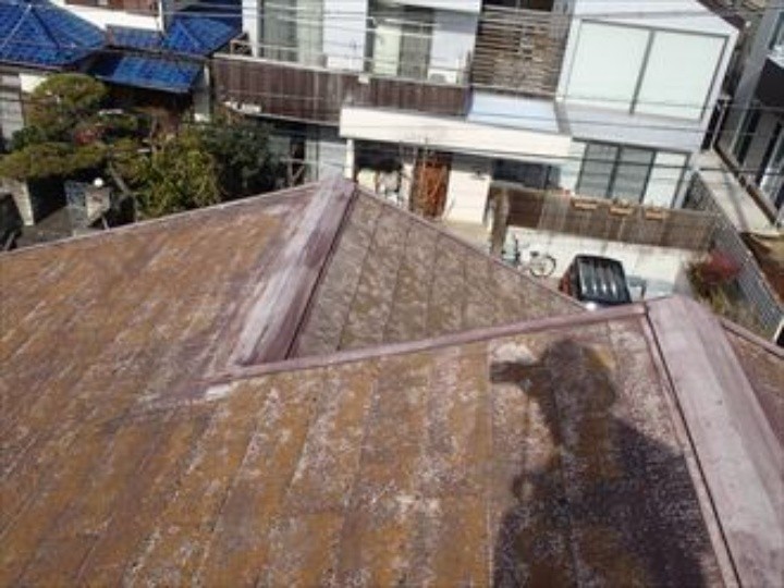 屋根カバー工事前のお住まい