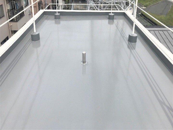 陸屋根にて屋上ウレタン防水工事（サラセーヌ施工）でたまに起きる雨漏りを解消