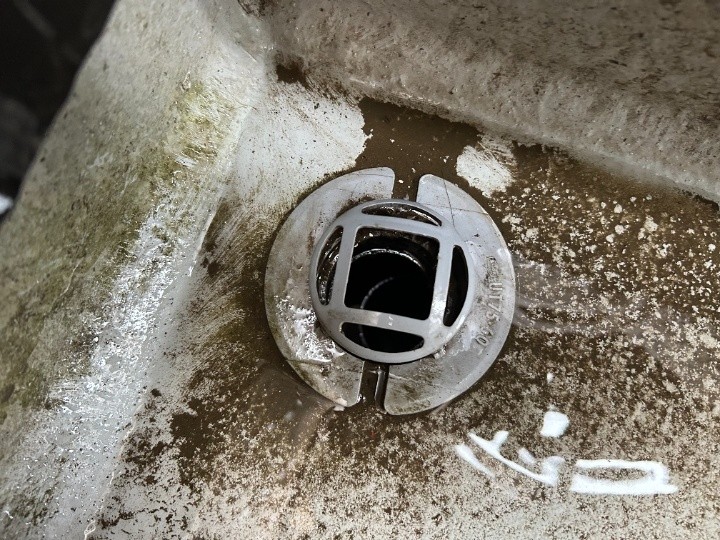 ベランダ排水口の状態