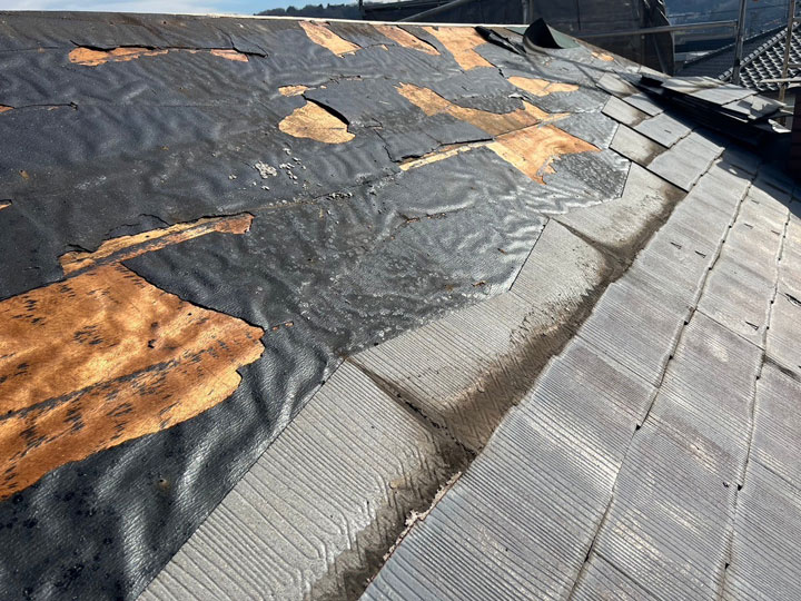 アスベスト含有コロニアルの撤去