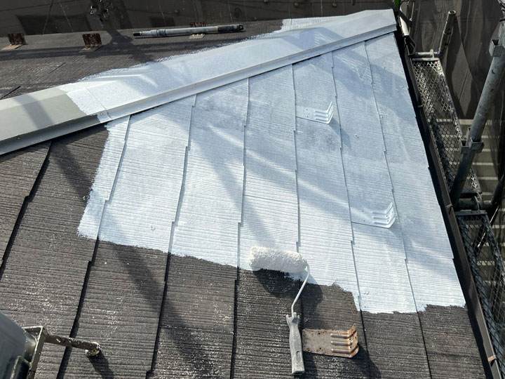 定期的な塗装が必要です