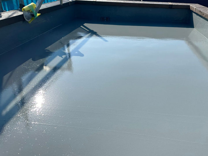 屋根防水工事の費用相場とは？工法別の価格とメンテナンスの重要性を解説