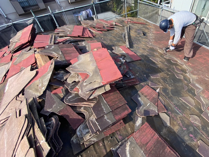 葺き替えリフォーム中