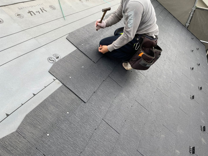 街の屋根やさんでのカラーベストの施工