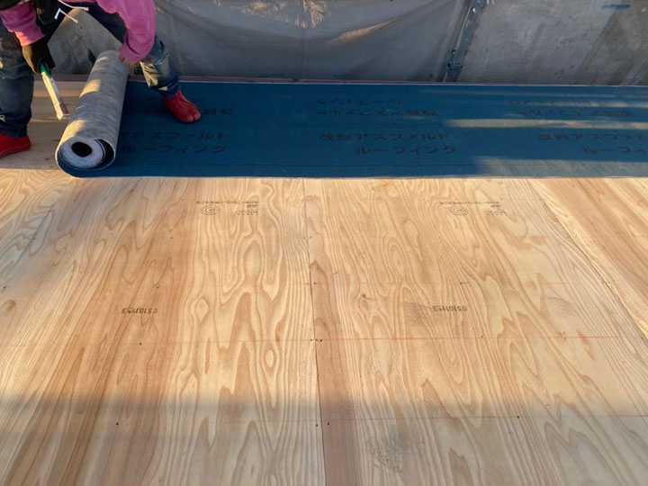 葺き替えの途中経過