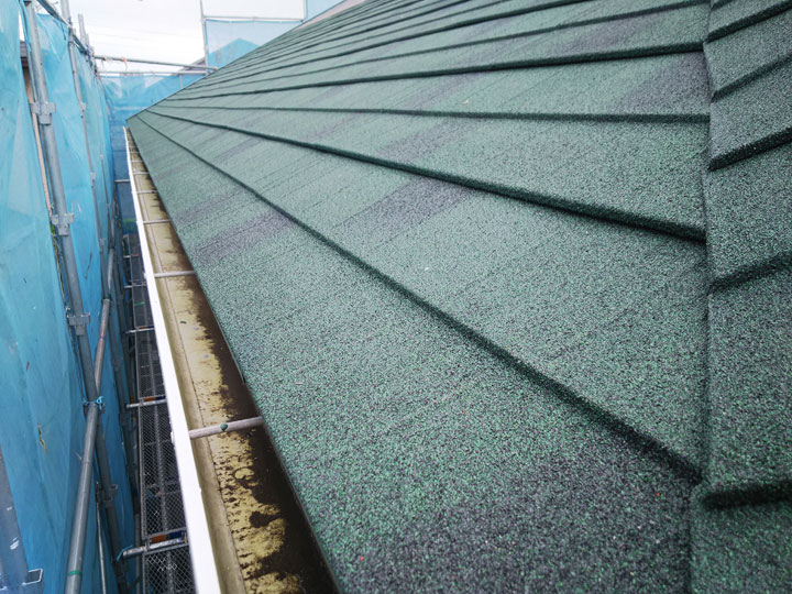 ジンカリウム鋼板屋根材