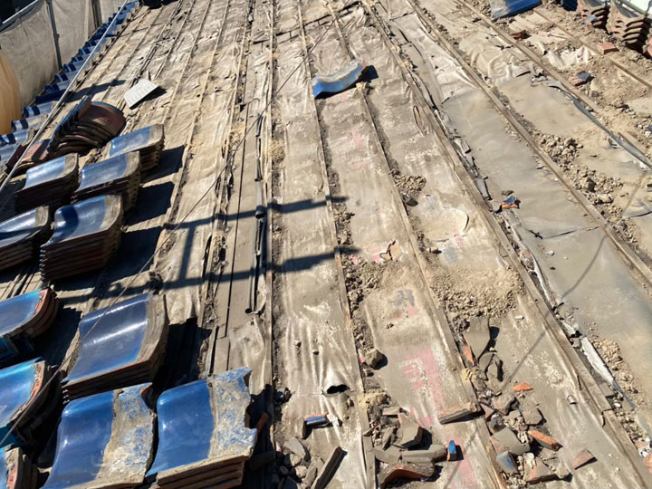 ルーフィングの交換や全体的な葺き替え工事