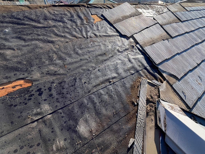 アスベスト含有コロニアルの撤去