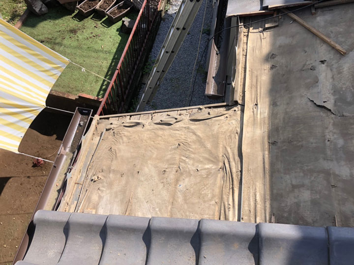 葺き直し途中