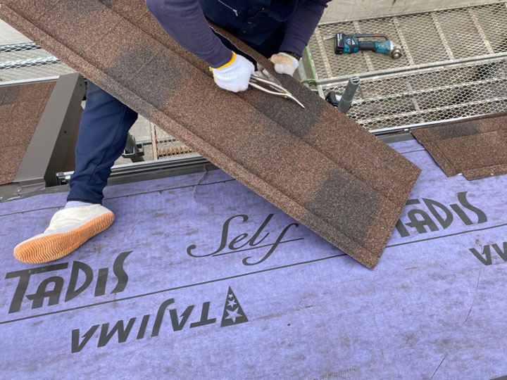 ジンカリウム屋根材