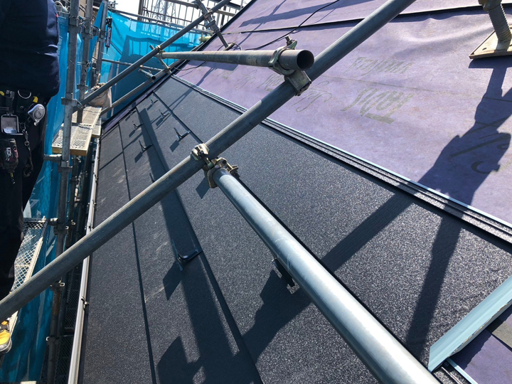 屋根上用足場