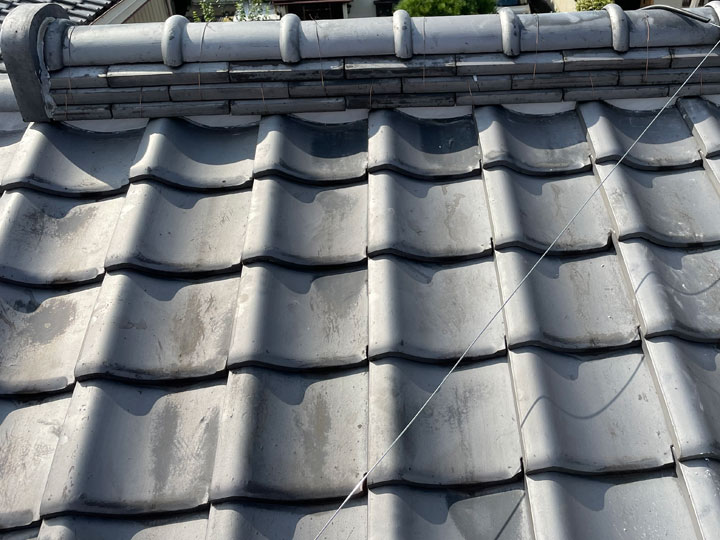 重量は重い瓦屋根