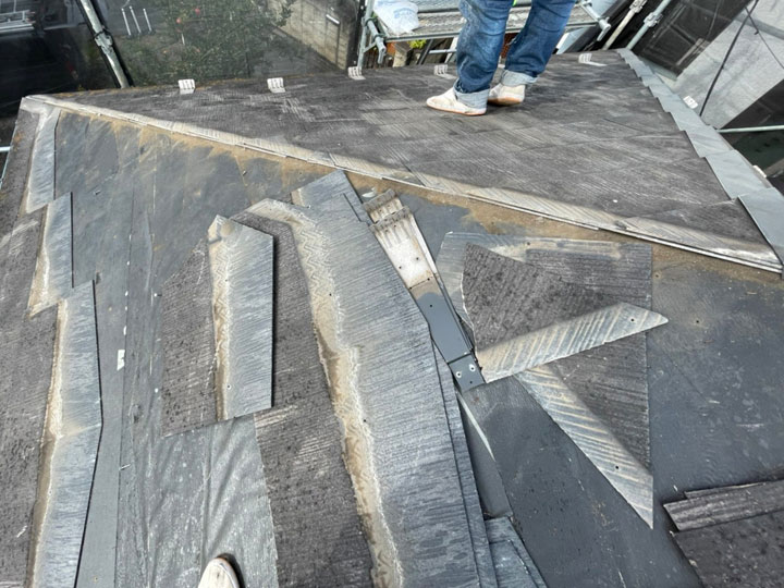 葺き替えの様子