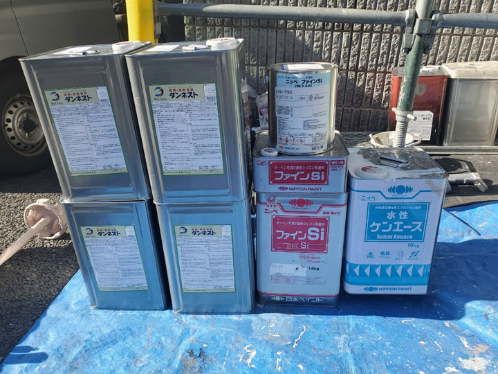 屋根や外壁に使用する塗料