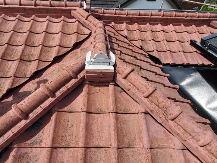 割れてしまった桟瓦の状況