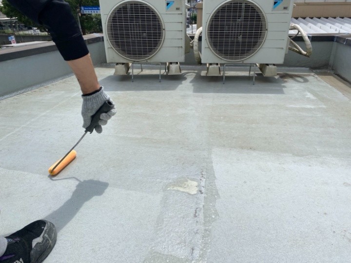 プライマー塗布で下地を整える