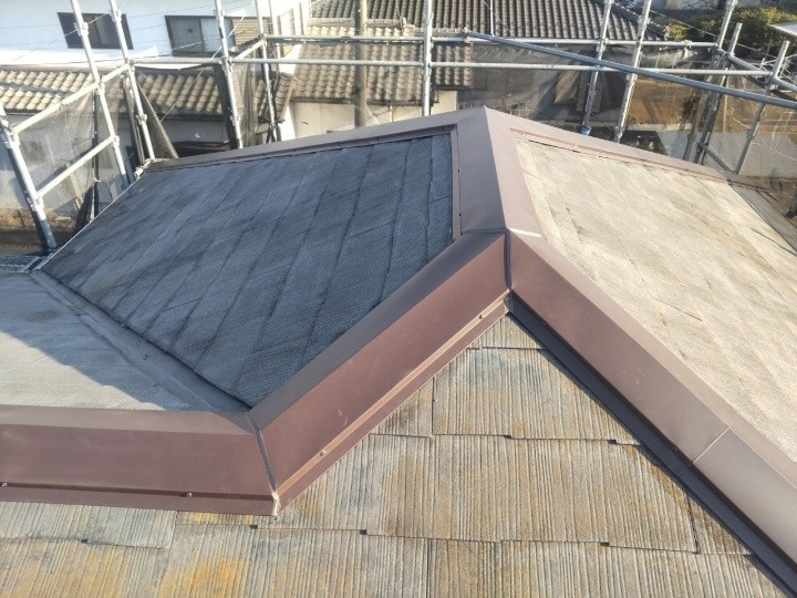 新規棟板金の取り付け