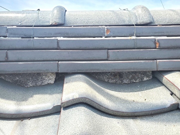 面戸漆喰の剥離を詳しく確認