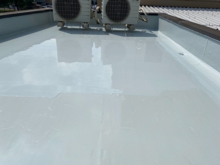 ウレタン防水材（2層目）の塗布