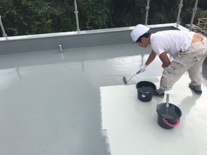 トップコートによる仕上げ