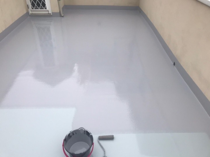 トップコート塗布による仕上げ