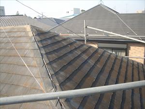 柏市　棟板金飛散　塗装工事　棟板金交換 (3).jpg